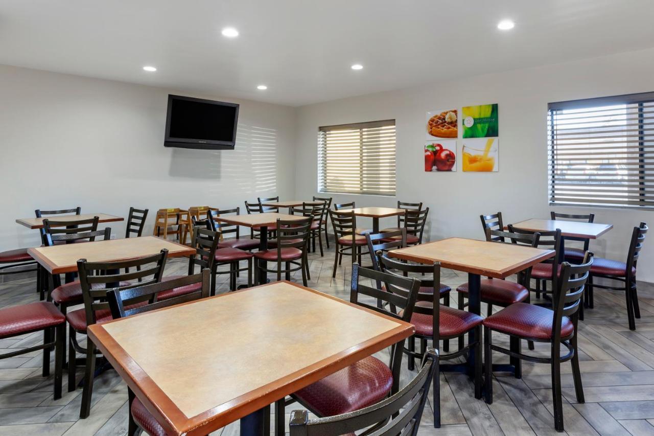Quality Inn & Suites Goodyear - Phoenix West Экстерьер фото
