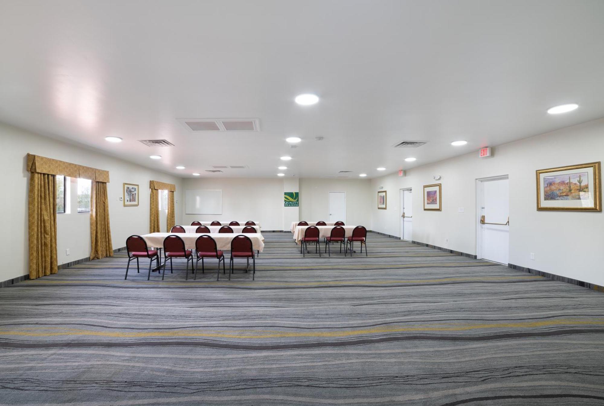 Quality Inn & Suites Goodyear - Phoenix West Экстерьер фото